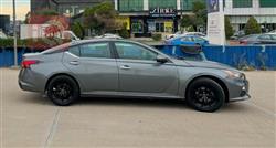 نيسان ألتيما